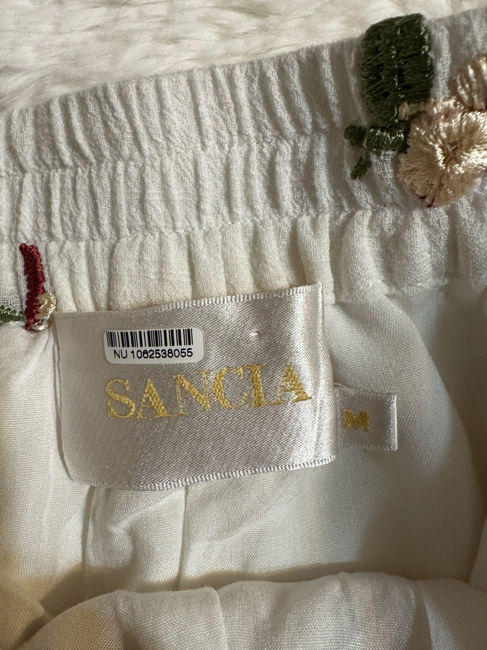 Sancia Eymara Ivory Embroidered Lined Pull-On Shorts Size M Resort Luxury - Picture 10 of 14